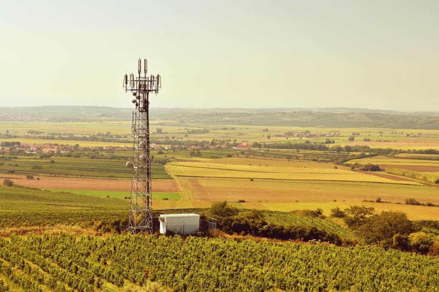 cell tower lease rates